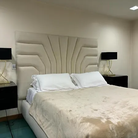 Modern Suite/loft דירה *